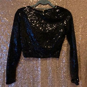 Black Long sleeve crop top